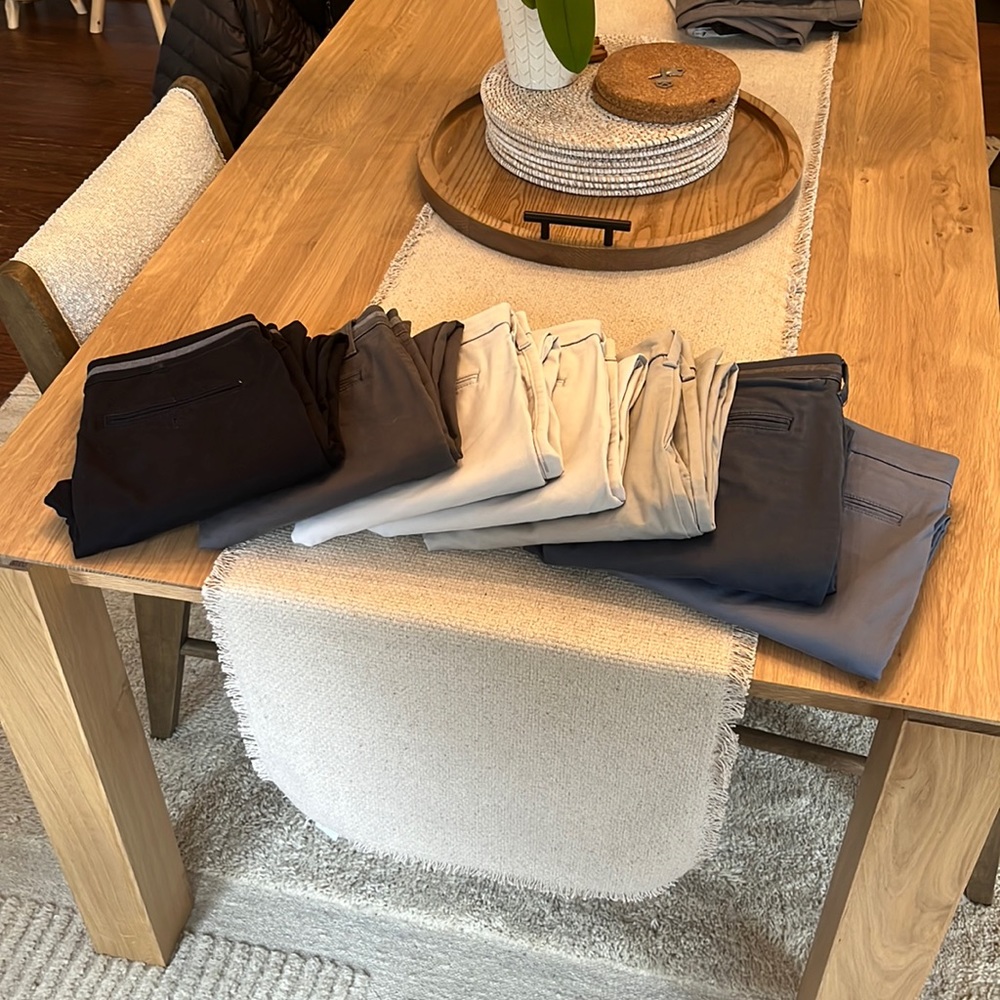 Express men’s size 31 x 30 chino’s lot of 7 pairs various colors
